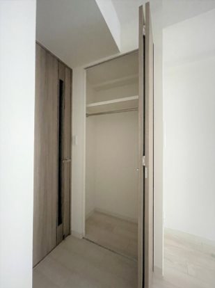 プレサンス ジェネ 栄 収納
