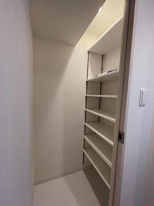 S-RESIDENCE高岳bresa 収納