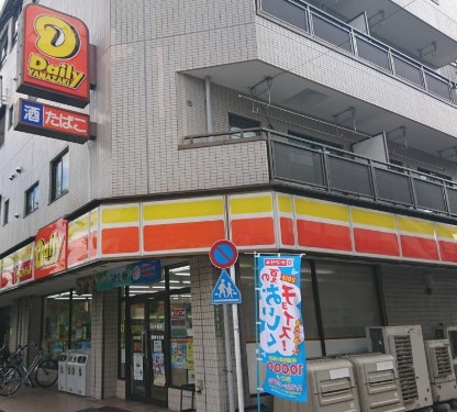ブライズ北綾瀬  コンビニ