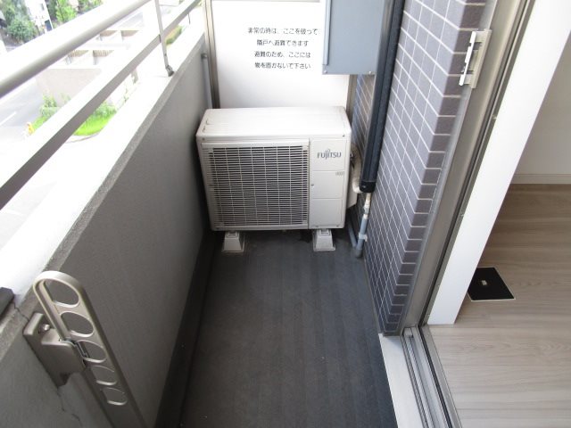 ルクシェール新宿中落合 ベランダ