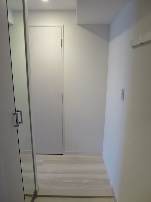 ＨＹ&amp;rsquo;ｓ ｒｅｎａｔａ 南砂 玄関