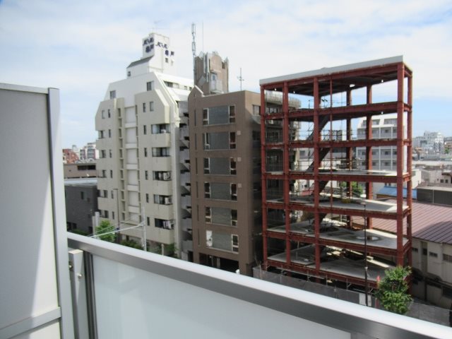 ＡＲＴＥＳＳＩＭＯ ＳＩＲＩＵＳ ベランダ