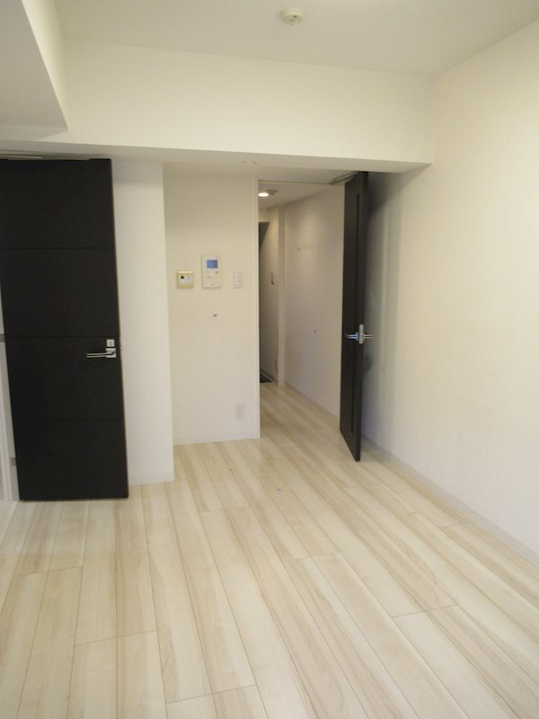 レアライズ綾瀬 玄関