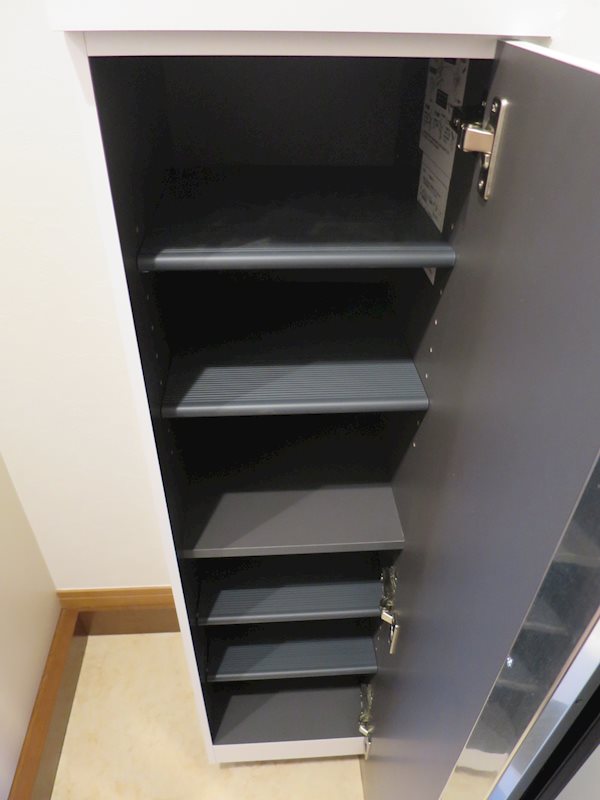 アザーレ多摩美Ｄ 玄関