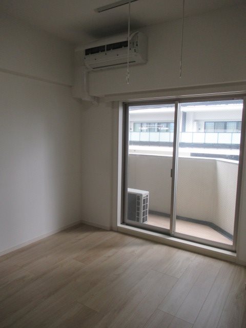 REXZY西川口AZⅡ 玄関