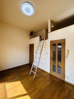 サンヴィアーレ・デポ リビング