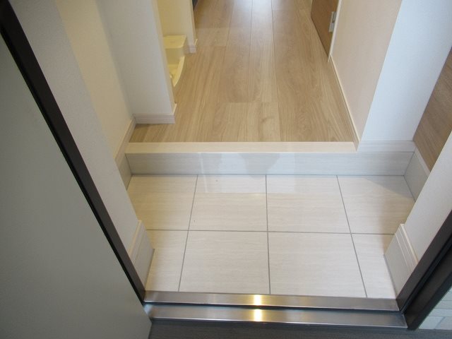 ＲＥＸＺＹ西川口ＡＺⅢ 玄関