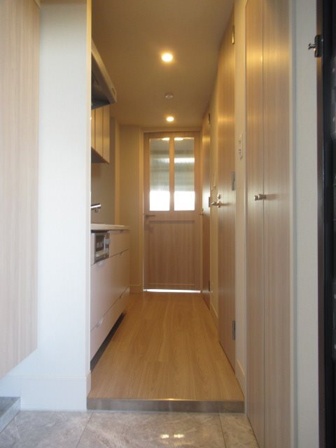 デュフレ南千住 玄関