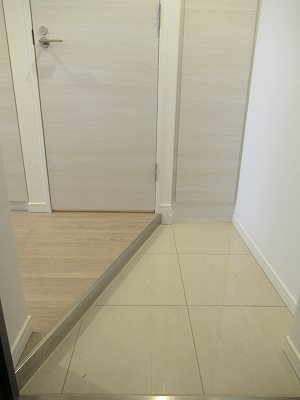 ＡＺＥＳＴ千住大橋 玄関