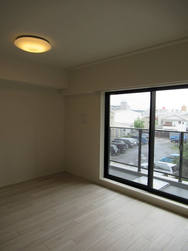 ＡＲＣＯＢＡＬＥＮＯ ＯＳＨＩＡＧＥ ＥＡＳＴ 玄関