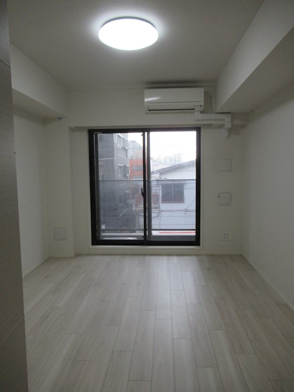 ＡＲＣＯＢＡＬＥＮＯ ＯＳＨＩＡＧＥ ＥＡＳＴ 玄関