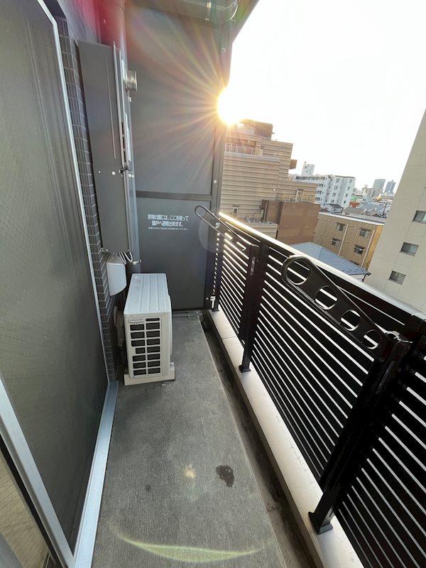 ＲＥＡＬＩＺＥ千住大橋 ベランダ