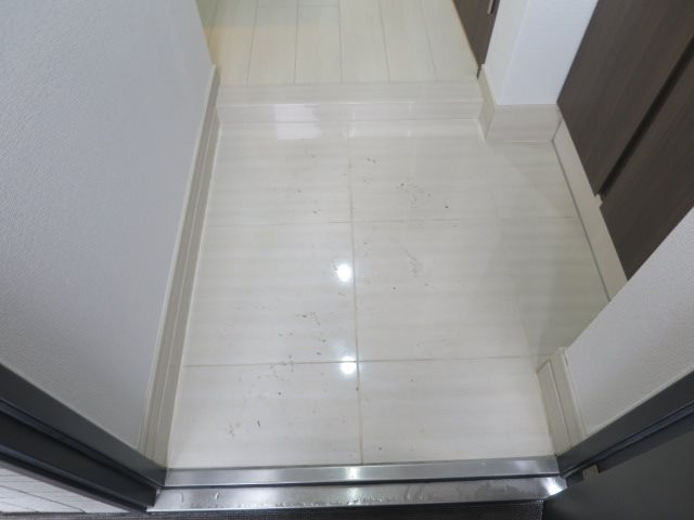 ＡＲＴＥＳＳＩＭＯ ＳＩＲＩＵＳ 玄関