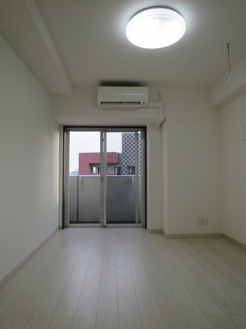 ＡＲＴＥＳＳＩＭＯ ＳＩＲＩＵＳ リビング