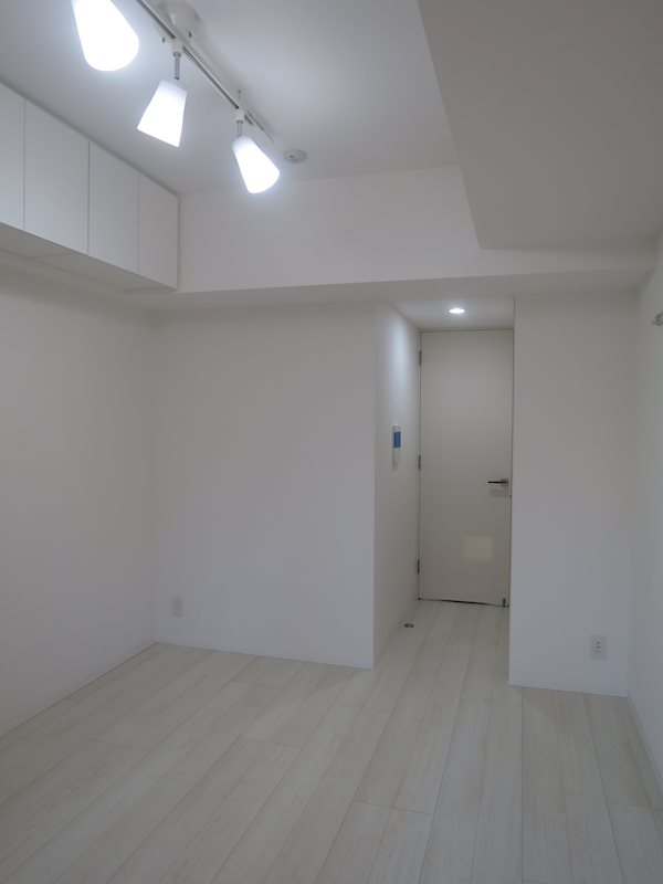 フュージョナル千住緑町 玄関