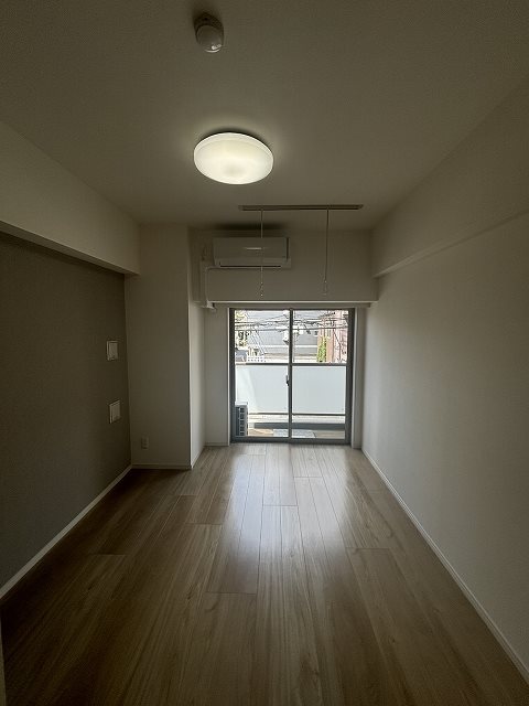 ＲＥＸＺＹ西川口ＡＺⅢ 玄関
