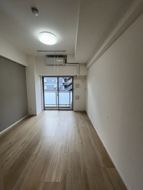 ＲＥＸＺＹ西川口ＡＺⅢ 玄関