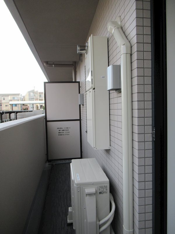 ＡＲＣＯＢＡＬＥＮＯ ＩＴＡＢＡＳＨＩＳＡＫＵＲＡＧＡＷＡ ベランダ