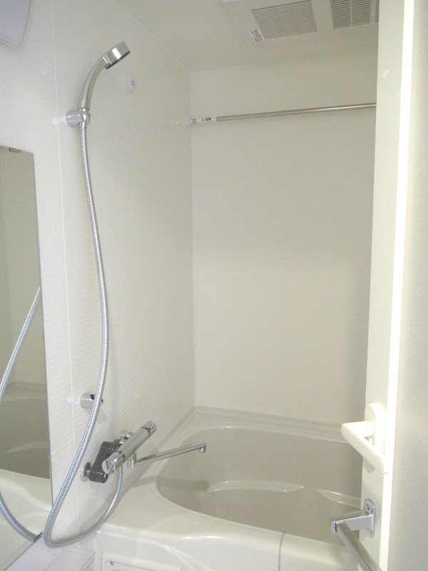 ＡＲＣＯＢＡＬＥＮＯ ＩＴＡＢＡＳＨＩＳＡＫＵＲＡＧＡＷＡ 風呂画像