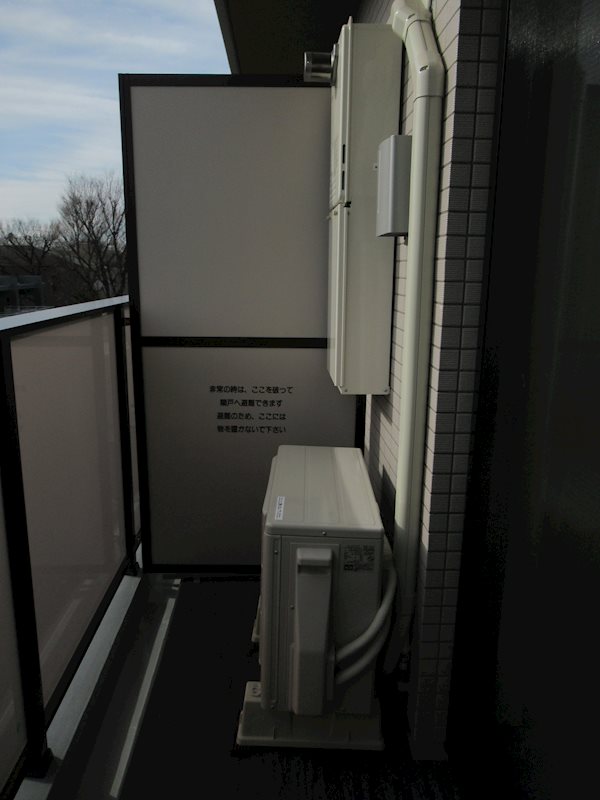 ＡＲＣＯＢＡＬＥＮＯ ＩＴＡＢＡＳＨＩＳＡＫＵＲＡＧＡＷＡ ベランダ