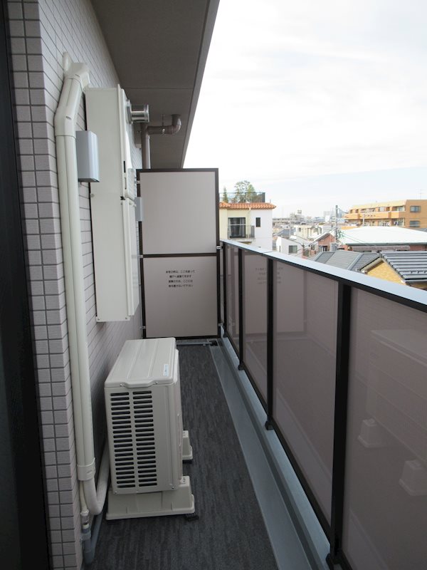 ＡＲＣＯＢＡＬＥＮＯ ＩＴＡＢＡＳＨＩＳＡＫＵＲＡＧＡＷＡ ベランダ