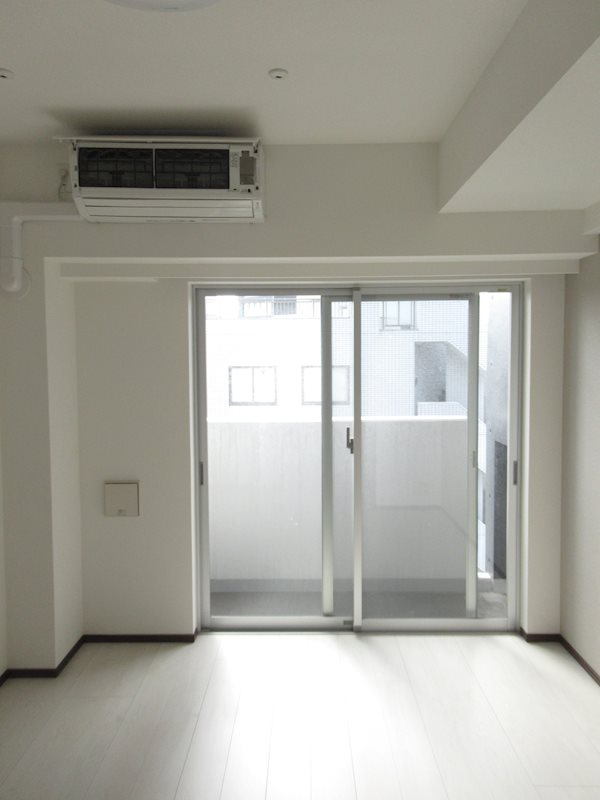 ＧＥＮＯＶＩＡ横浜鶴見市場ｓｋｙｇａｒｄｅｎ 玄関