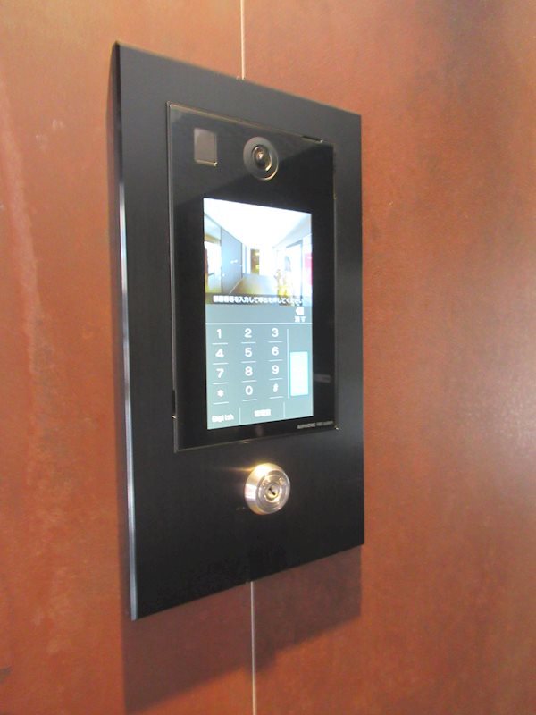 ＳＱＵＡＲＥ ＣＩＴＹ ＴＳＵＲＵＭＩ ＲＩＶＥＲＳＩＤＥ その他外観5