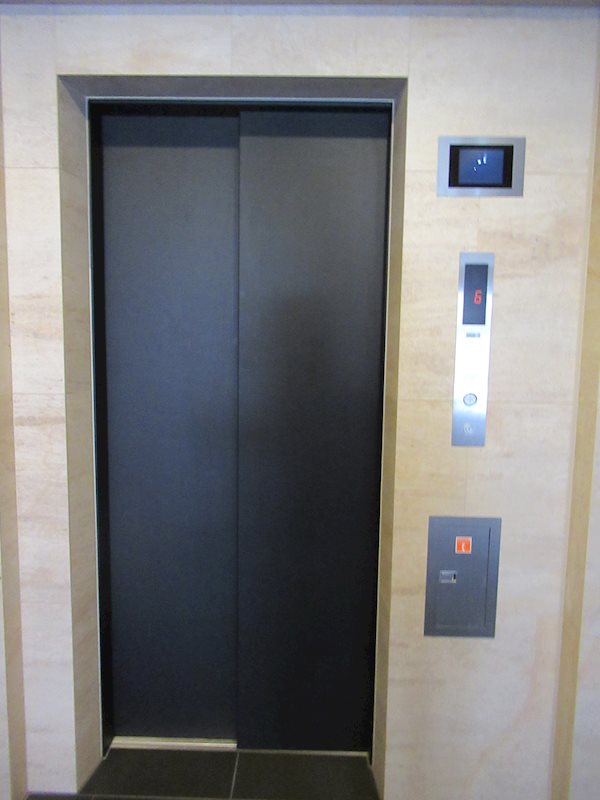 ＳＱＵＡＲＥ ＣＩＴＹ ＴＳＵＲＵＭＩ ＲＩＶＥＲＳＩＤＥ その他外観6