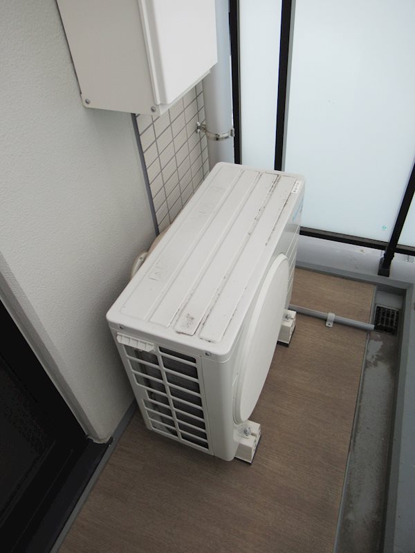 ＳＱＵＡＲＥ ＣＩＴＹ ＴＳＵＲＵＭＩ ＲＩＶＥＲＳＩＤＥ ベランダ