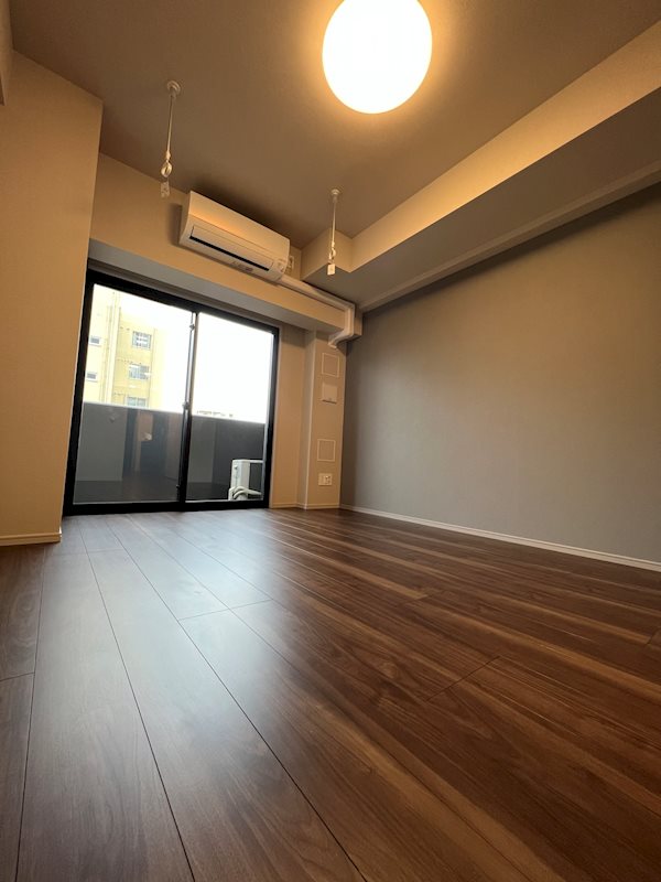 ＭＡ－ＲＯ ＳＥＮＪＵ ＣＲＥＳＴ ＴＡＰＰ 玄関