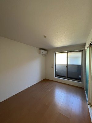 プラッサムコート八王子 玄関