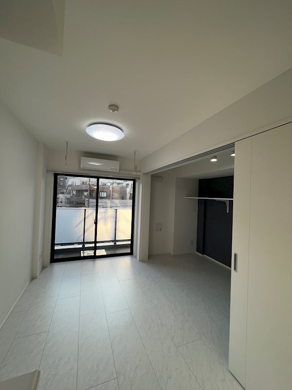 ＡＲＣＯＢＡＬＥＮＯ ＳＨＩＮＩＴＡＢＡＳＨＩ 玄関