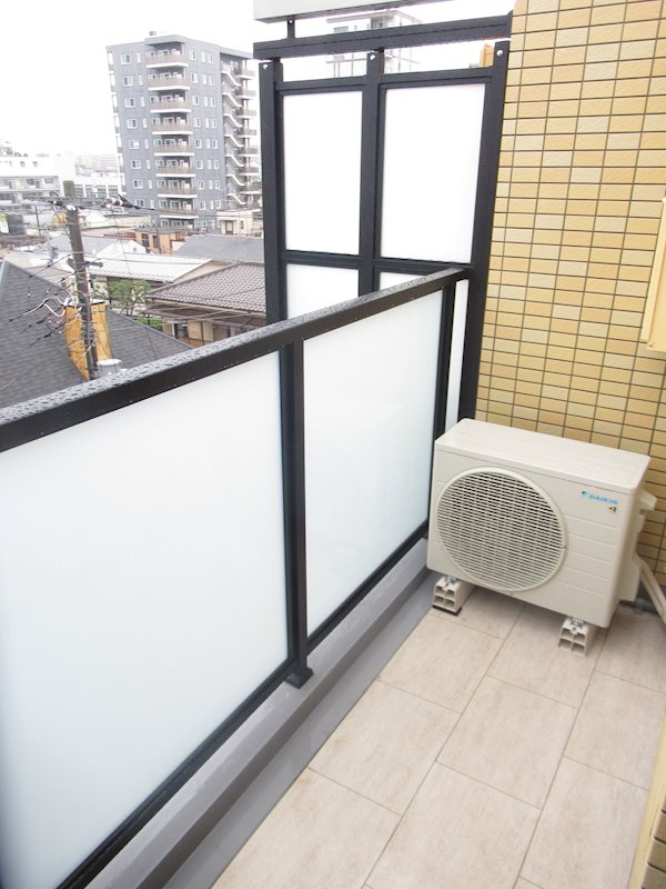 ハーモニーレジデンス中野ＮＯＲＴＨ ＡＲＡＩ ベランダ