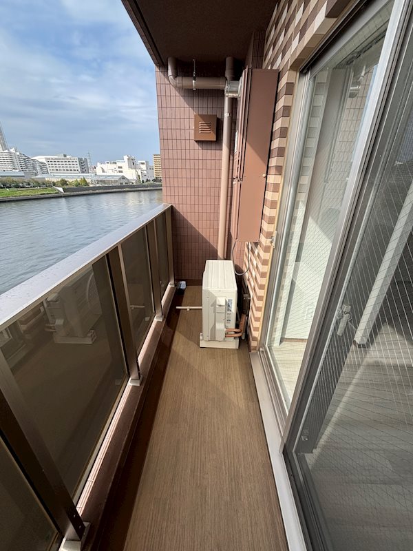 ＹＩＥＬＤ ＯＵＪＩＫＡＭＩＹＡ ベランダ