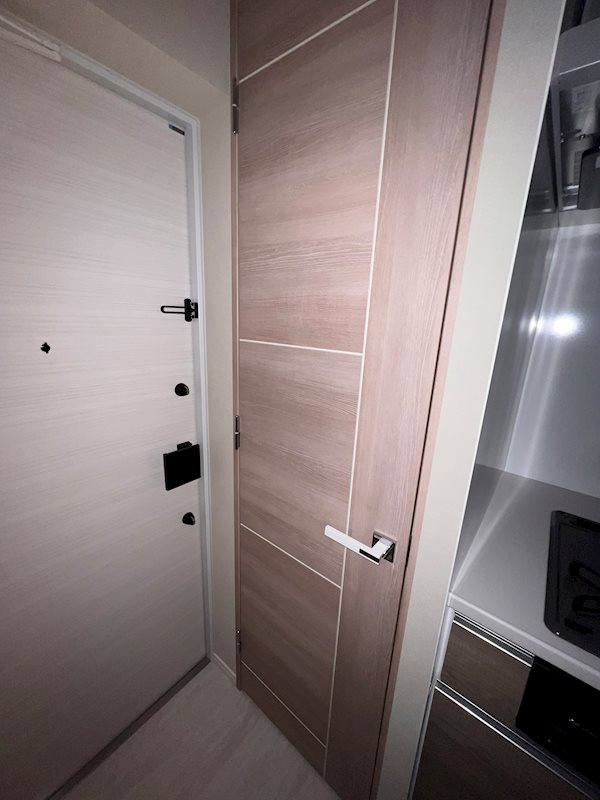 ＬＵＭＥＥＤ横濱吉野町 玄関