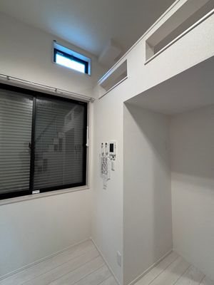 ハレテラス平和台 玄関