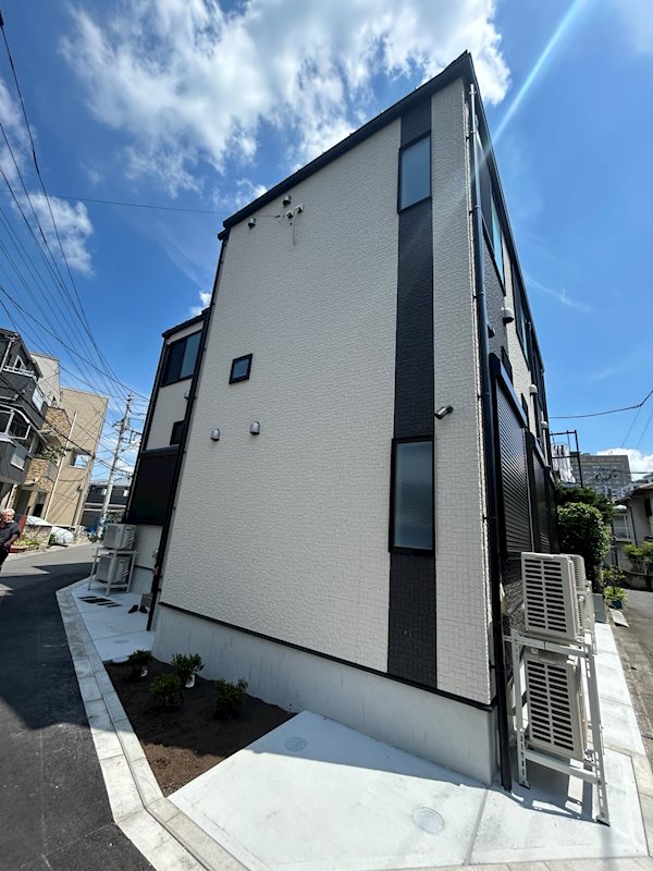 ハーモニーテラス仲宿Ⅴ 0201号室 外観