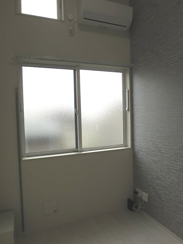 レジデンス・イン初台 玄関