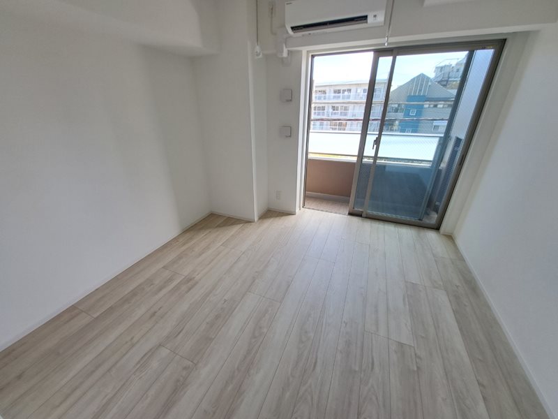 アイル プレミアム横浜ノルド 玄関