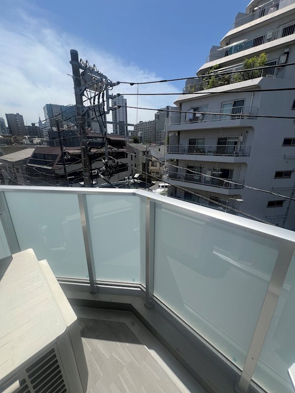 ハーモニーレジデンス東新宿 ベランダ