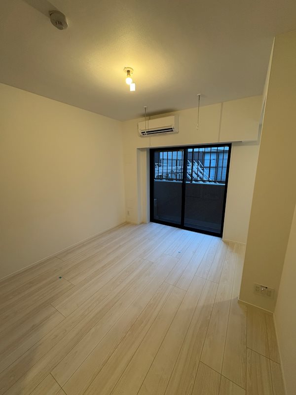 ＡＲＣＯＢＡＬＥＮＯ ＫＡＷＡＳＡＫＩ ＷＥＳＴ 玄関