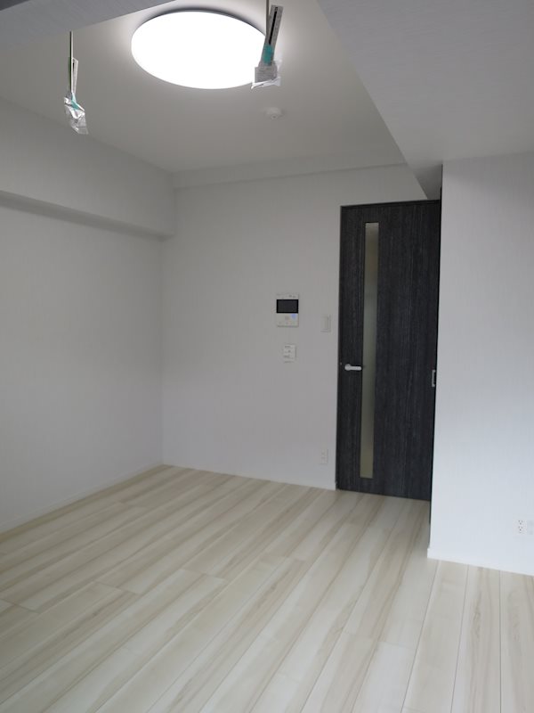 ラヴェニール横浜蒔田 玄関