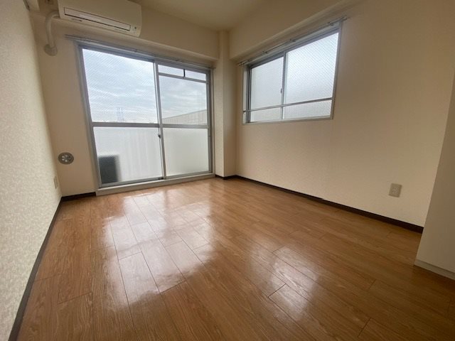 ウインベルソロ南太田第２ 玄関