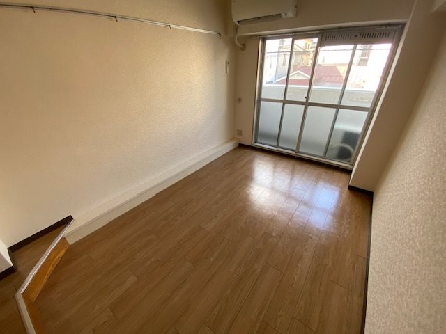 ＴＯＰ・横浜吉野町 玄関