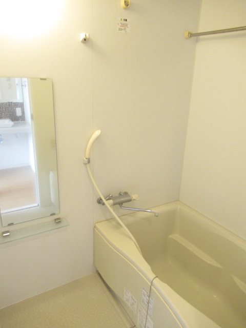 カスタリア尾山台 風呂画像