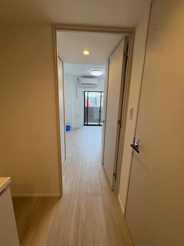 ＬＵＭＥＥＤ横濱末吉町 玄関