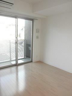 ＲＩＳＥ ＮＡＫＡＮＯＳＨＩＮＢＡＳＨＩ ベッドルーム