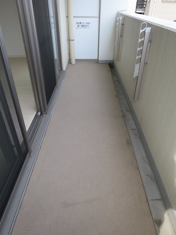ベルドゥムール草加新田Ⅱ ベランダ