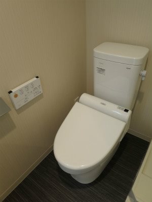 HY's YOKOHAMA LIGARE トイレ