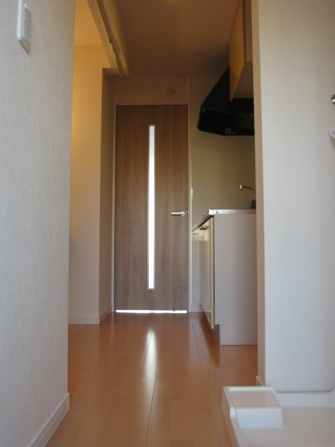 キャメル谷塚Ⅲ 玄関